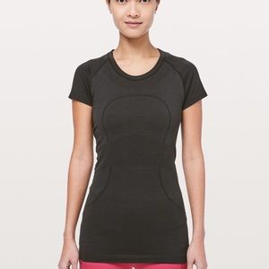 Lululemon swiftly tech short sleeve crew